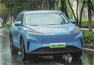 S - 01 Midium EV SUV DongFeng New Energy Electric Vehicle 4670 X 1900 X 1613MM 445KM
